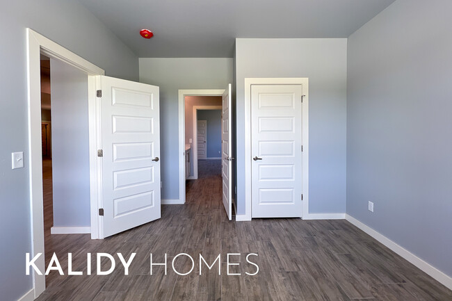Building Photo - 202 Olde Ml Ct