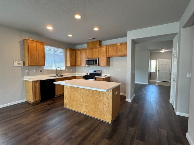 Building Photo - COMING SOON! Four Bed, Two Bath Home Close to Hwy 99 and Stockton Airport
