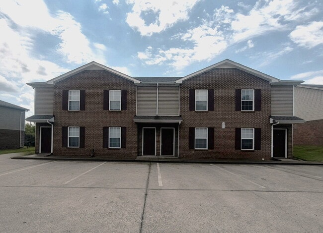 Building Photo - 812 Oak Arbor Ct