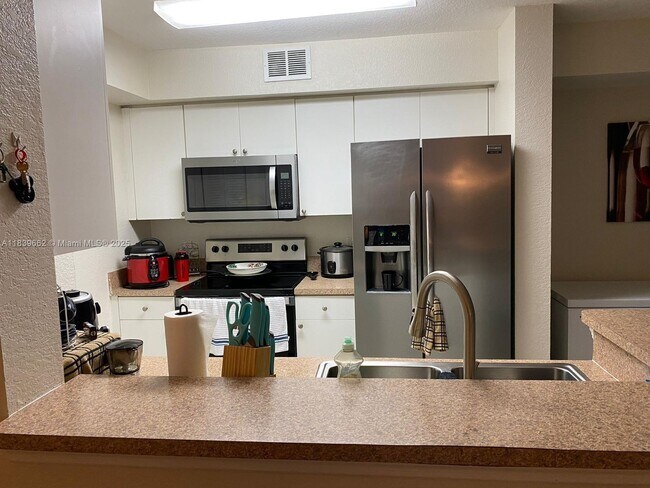 Primary Photo - 15422 SW 284th St
