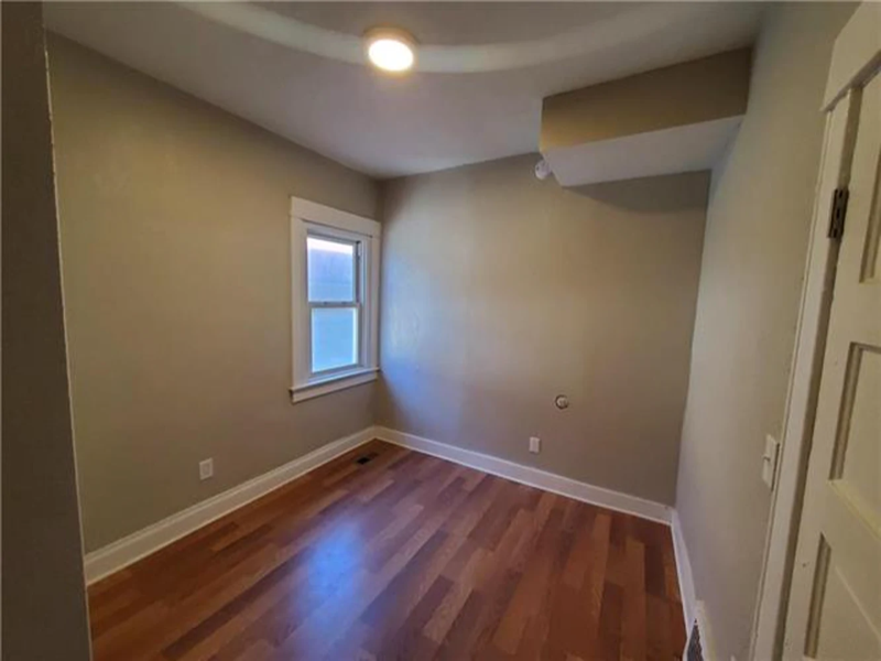 Building Photo - 3841 Roberts St