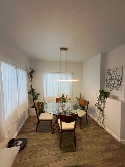 Building Photo - 2100 Black Island St