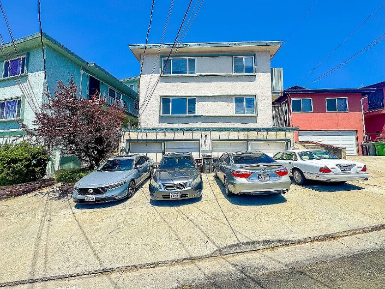 Building Photo - 4802 Daisy St