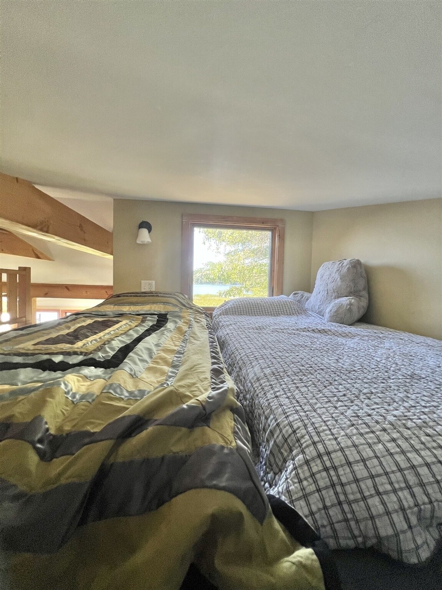 Building Photo - 37 Brentwood Rd