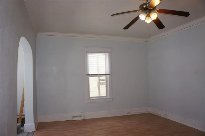 Building Photo - 616 Hobart St