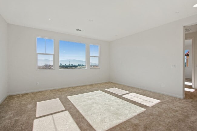 Building Photo - 16435 Globetrotter Ave