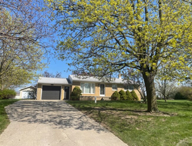 Building Photo - 3 bedroom in Grand Blanc Twp. - Available furnished or unfurnished