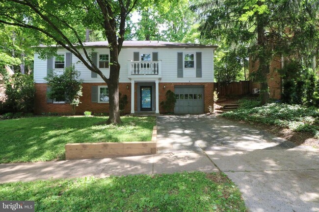 Building Photo - 6703 Rannoch Rd
