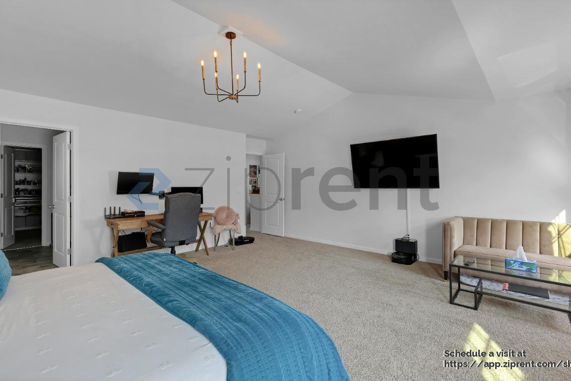 Building Photo - 147 N Ranney Way