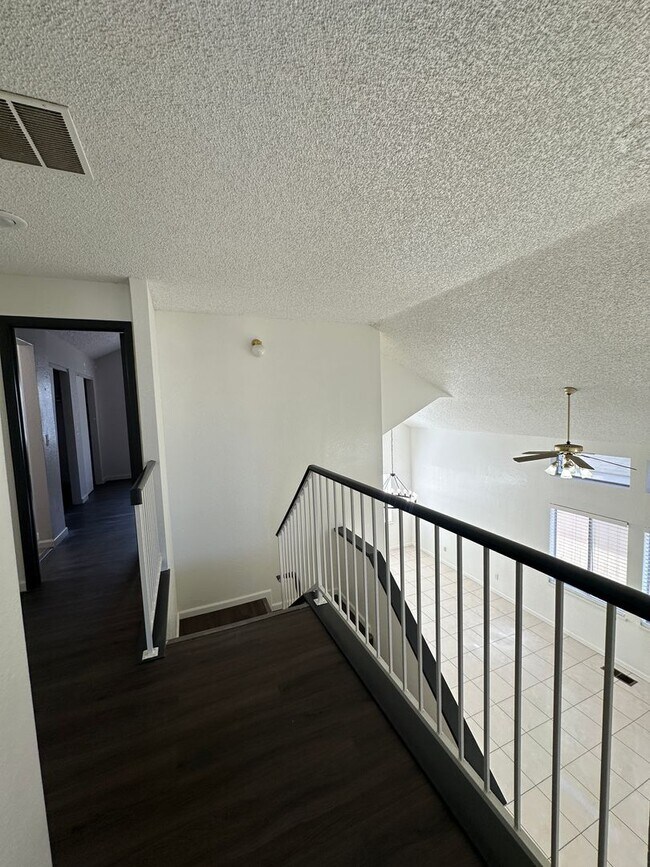 Building Photo - 4541 Creekside Cir