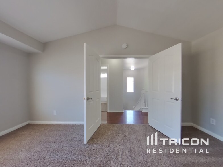 Building Photo - 41412 Yancey Ln
