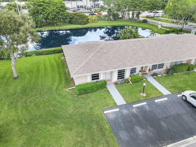 Building Photo - 8807 Bella Vista Dr