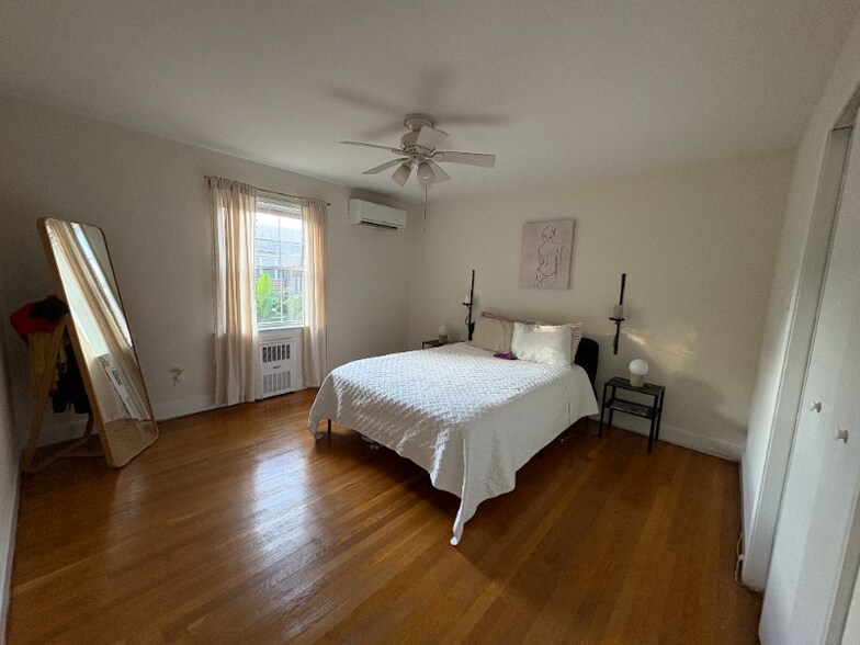 Primary Photo - 4030 Forest Hill Ave