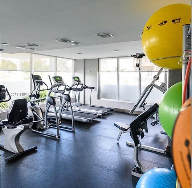 Building Photo - 1155 102nd St