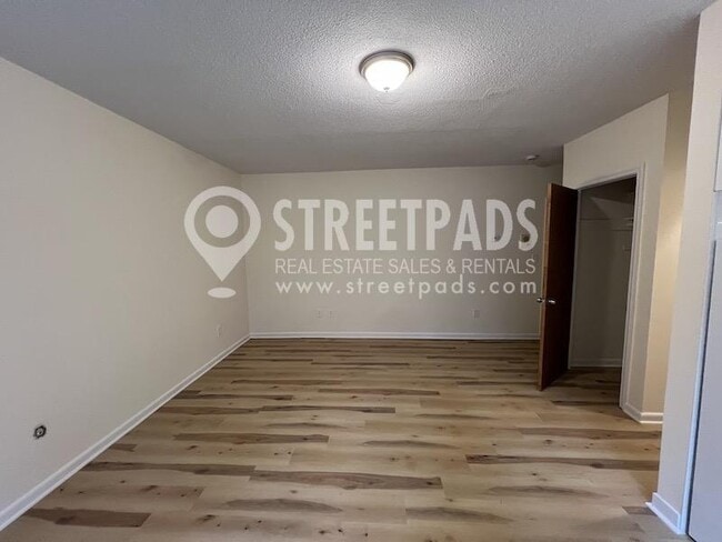 Building Photo - 1 bedroom in Boston MA 02135