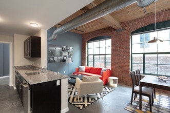 Building Photo - Cherry Street Lofts