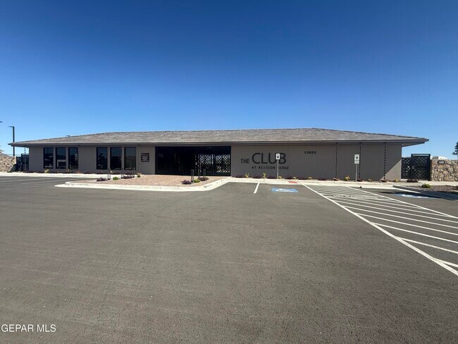 Building Photo - 13841 Paseo Central Ave