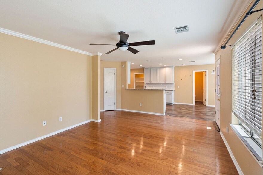 Building Photo - 1217 Stepp Bend