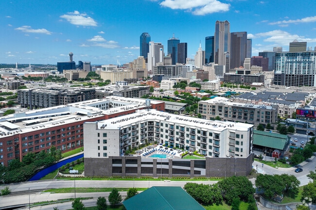 Context - Pearl Lofts