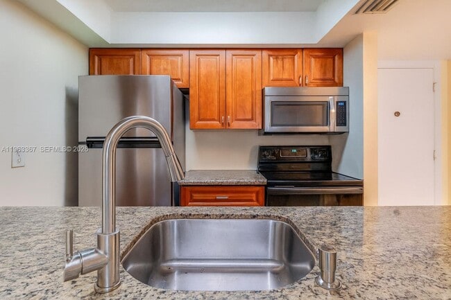 Building Photo - 10001 W Atlantic Blvd