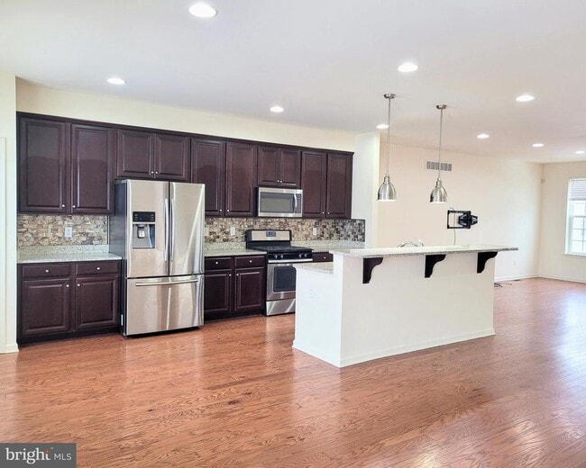 Building Photo - 628 Rigel Way