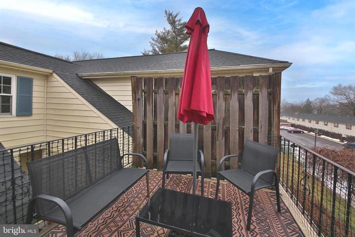 Building Photo - 146 Oberlin Ter