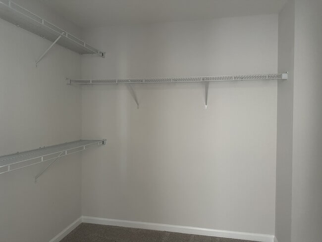 Building Photo - 96 Deerfield Dr NE