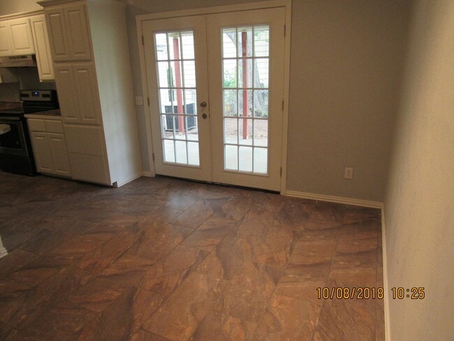Building Photo - Beautiful Liberty Heights Area