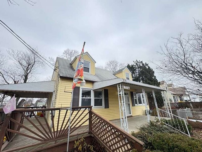 Building Photo - 316 Holy Cross Rd