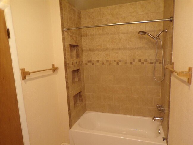 Building Photo - 2982 SE 110th St