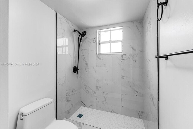 Building Photo - 14260 SW 57th Ln