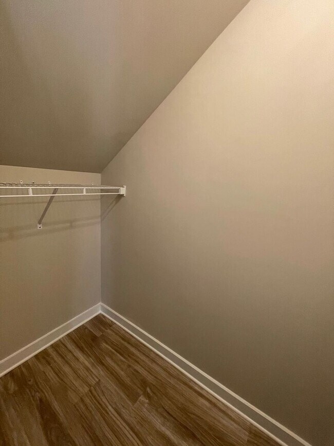 Building Photo - Home for Rent in St James Subdivision in Pinson, AL!!! Available Now!