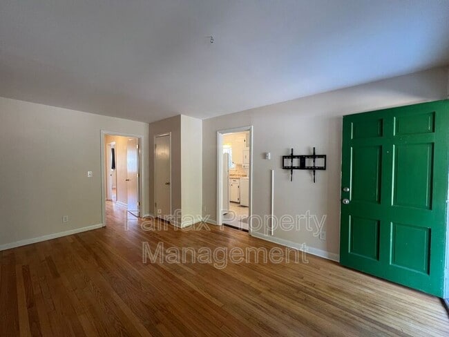 Building Photo - 1937 Morehead Ave