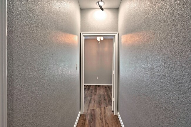 Building Photo - 11911 Nelwood St