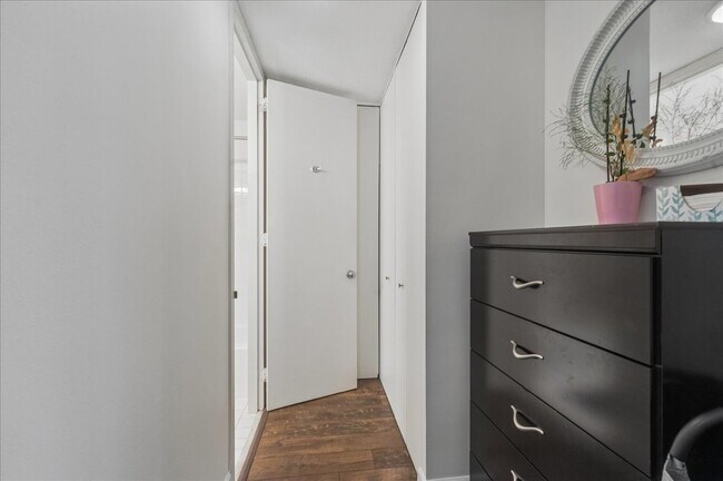 Building Photo - 405 N Wabash Ave