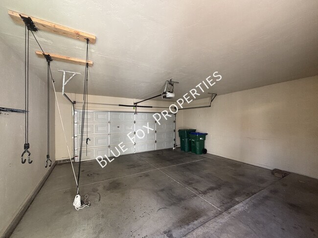 Building Photo - 4655 E Hupa Way