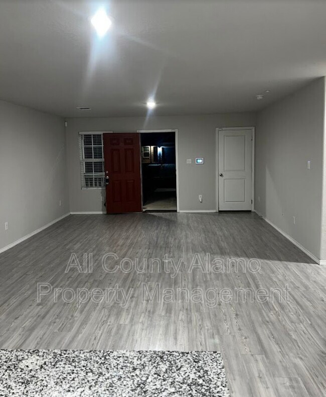 Building Photo - 10790 Giacconi Dr