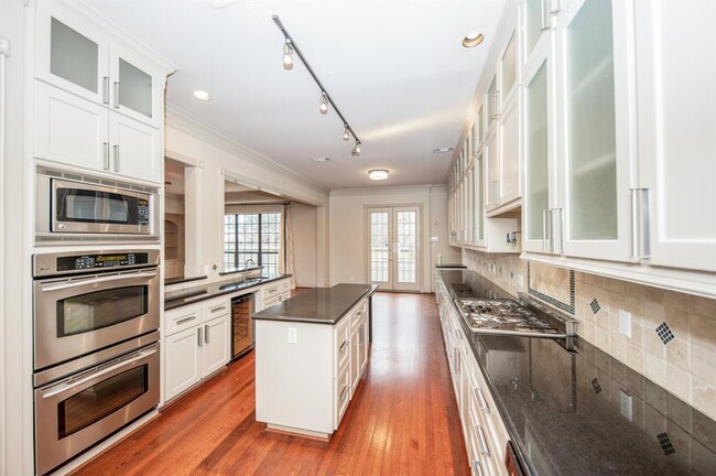 Building Photo - 3515 Durness Way