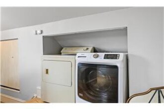 Building Photo - 3017 Knox Ave S