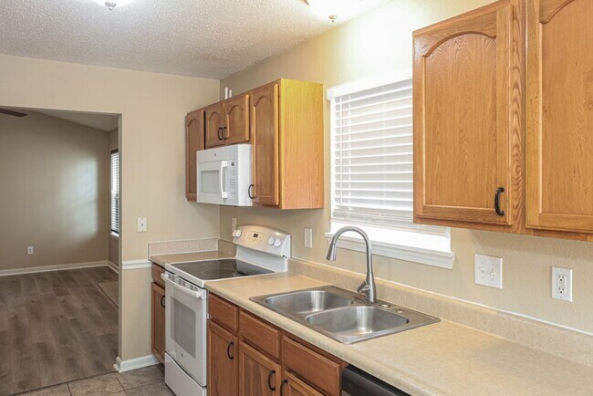 Building Photo - 9743 Centennial Ct