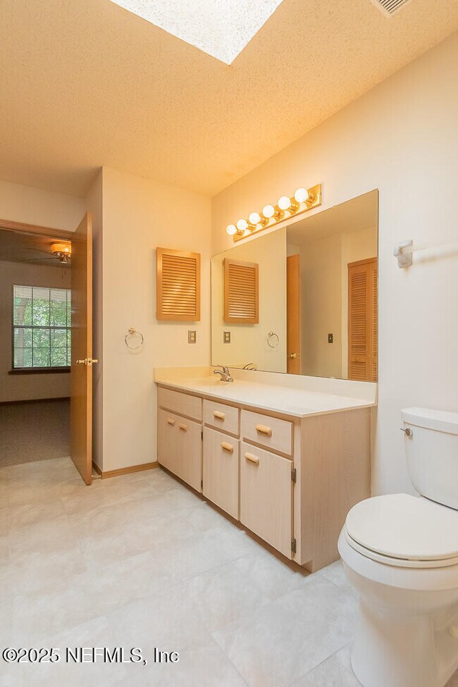 Building Photo - 3619 Bridgewood Dr