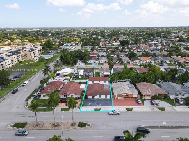 Building Photo - 10370 SW 24th St