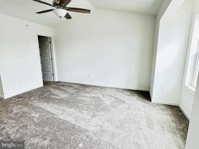 Building Photo - 6 Lismore Pl