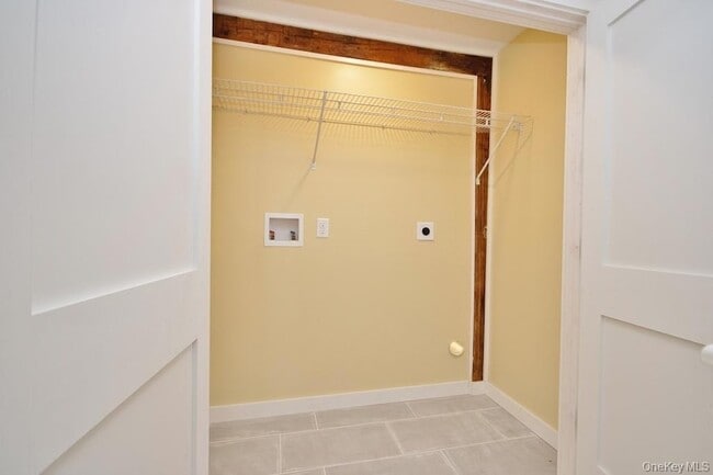 Building Photo - 162 Rockland Rd