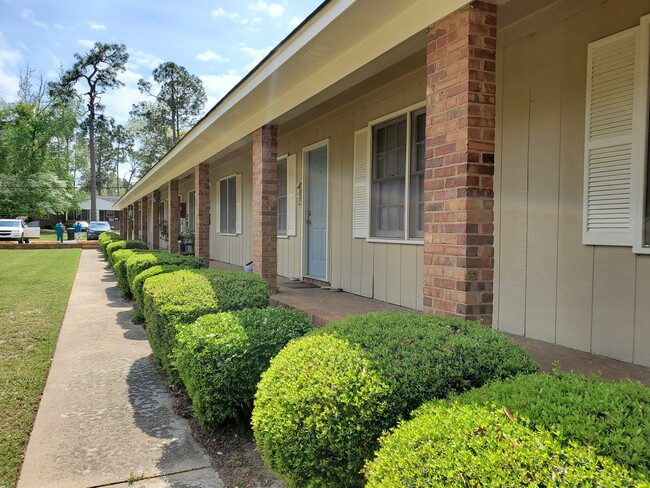 Building Photo - 5th Avenue Apartments