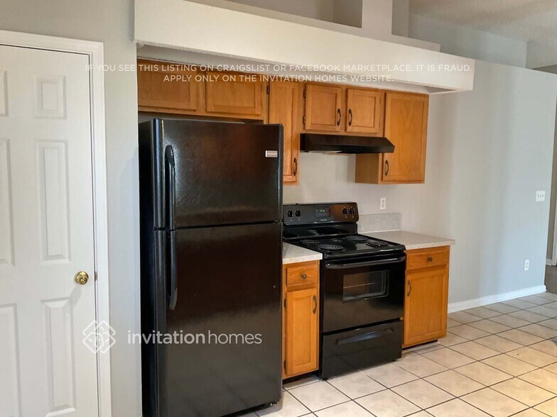 Building Photo - 13250 Companion Cir S