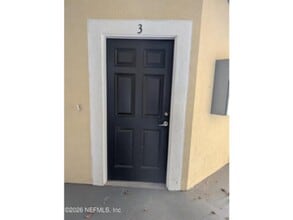 Building Photo - 2/2 on Westside