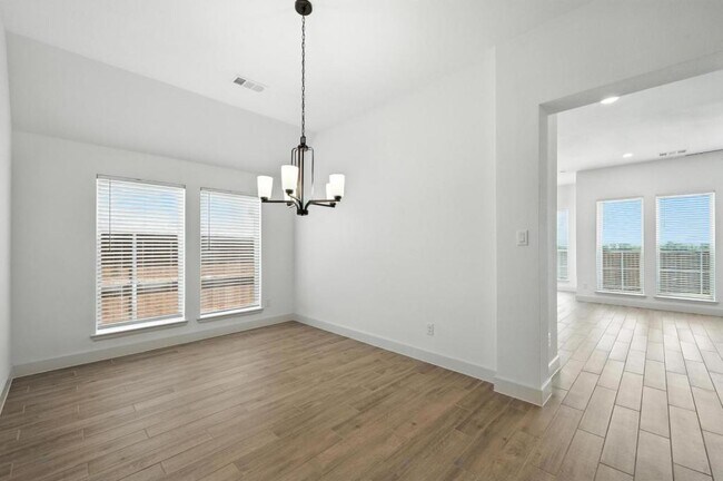 Building Photo - 1101 Briar Oak Ln
