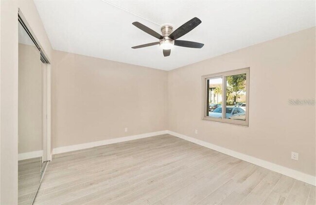 Building Photo - 13 Escondido Cir