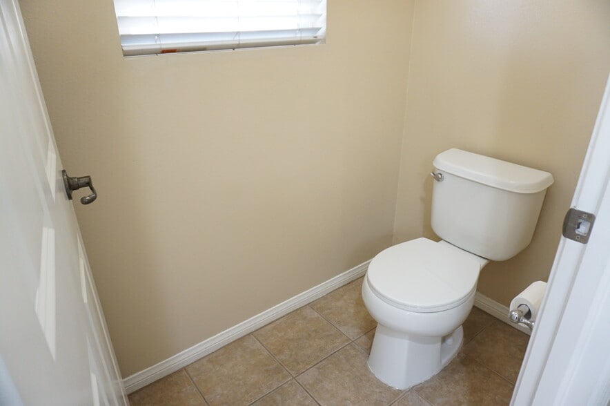Building Photo - 11855 Birch Grove Ln